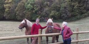 Jean et Bernadette propriétaires de gîtes à Badailhac